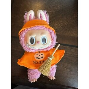 2 Labubu Halloween outfits